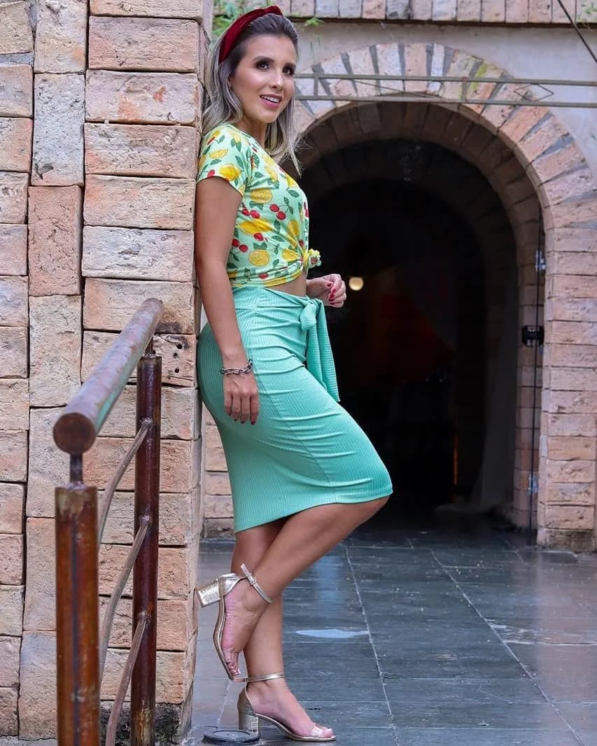 Conjunto tshrt e saia canelado. 🤗🤩 - Foto 1 - FC Takalu